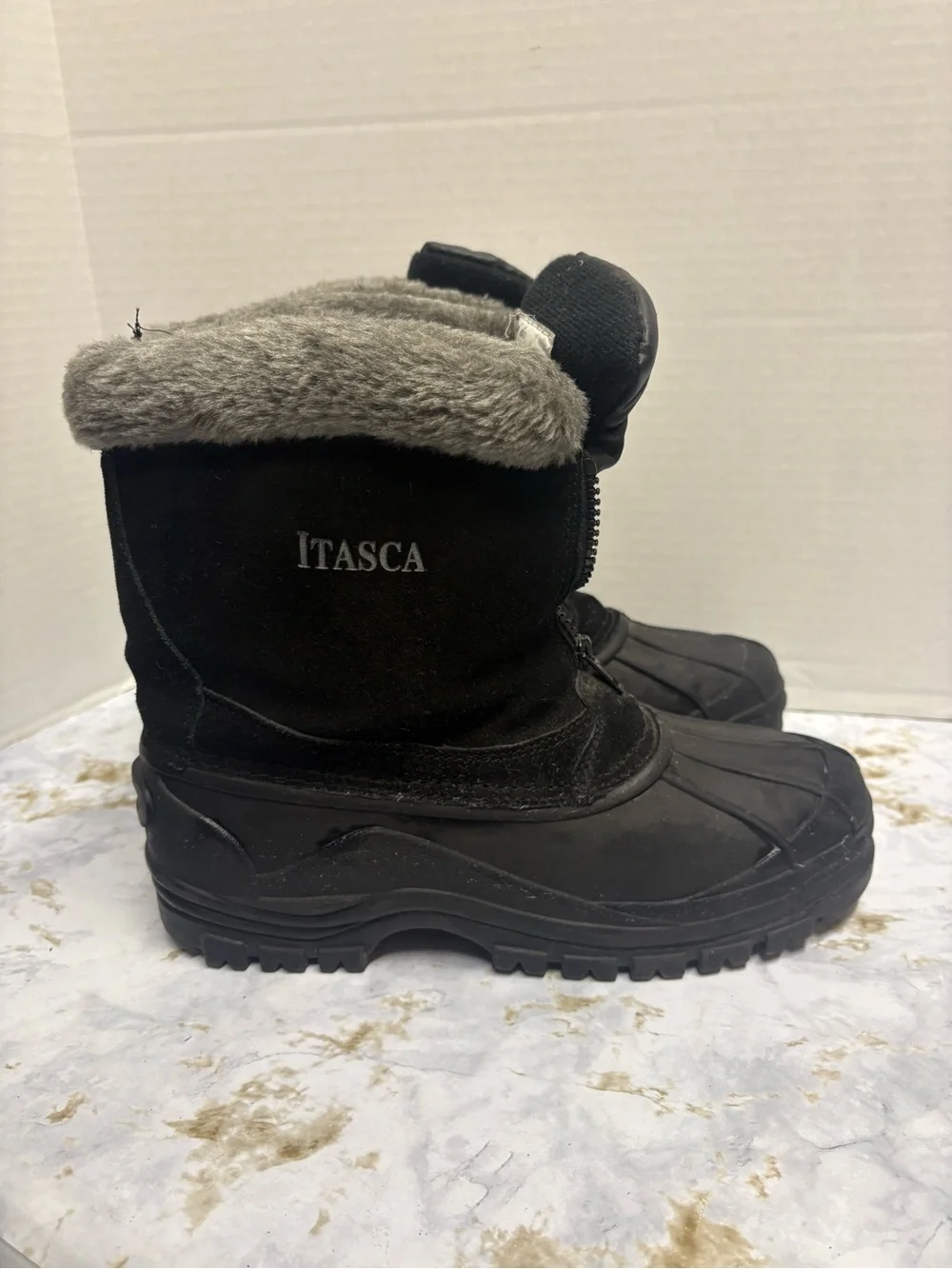 Itasca Black Winter Boots with Gray Faux Fur Cuff